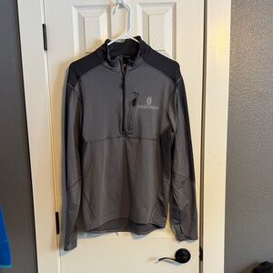 Fabulous men’s Cabela’s brand Instinct 1/4 zip pullover layer size Medium.